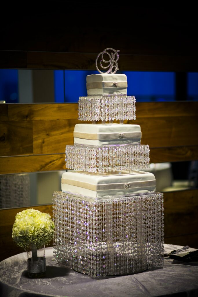Elegant and Complete Wedding Reception Cake Vendor