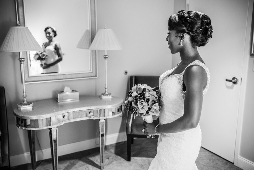 Bride Style Mirror Shot
