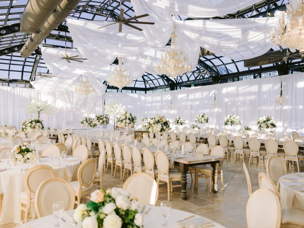 bold color decor nigerian wedding trend