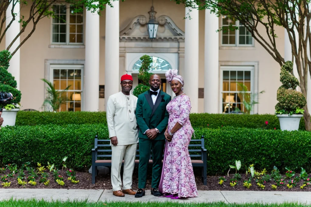 wedding planner managing family dynamics