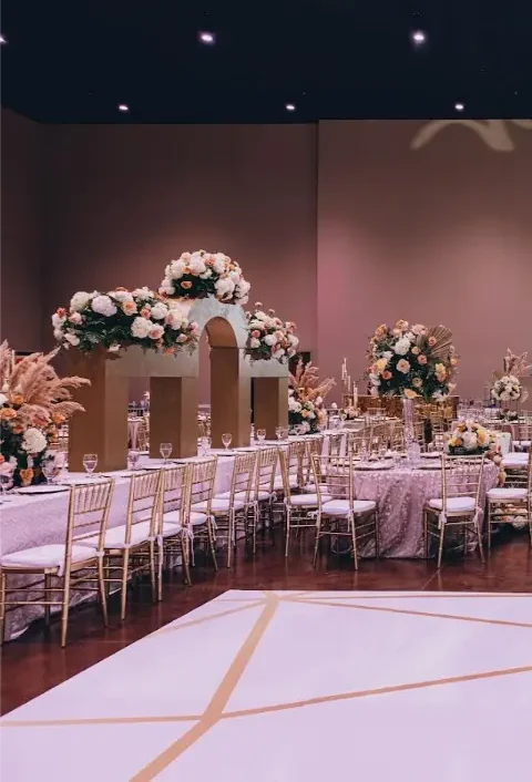 wedding-table-settings-friendship-springs-venue